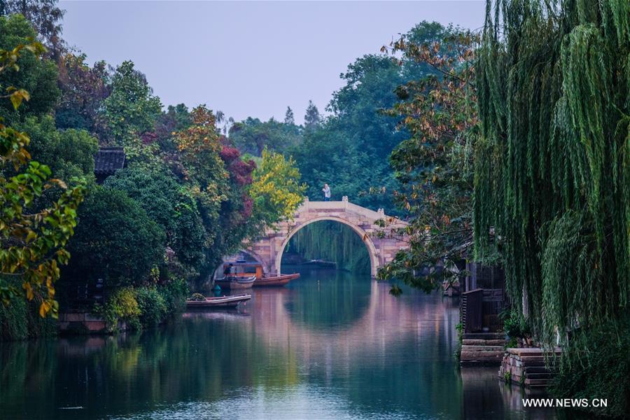 <?php echo strip_tags(addslashes(Photo taken on Nov. 6, 2018 shows the scenery of Wuzhen, east China's Zhejiang Province. The fifth World Internet Conference (WIC) is scheduled to run from November 7-9 in the river town of Wuzhen. (Xinhua/Xu Yu))) ?>