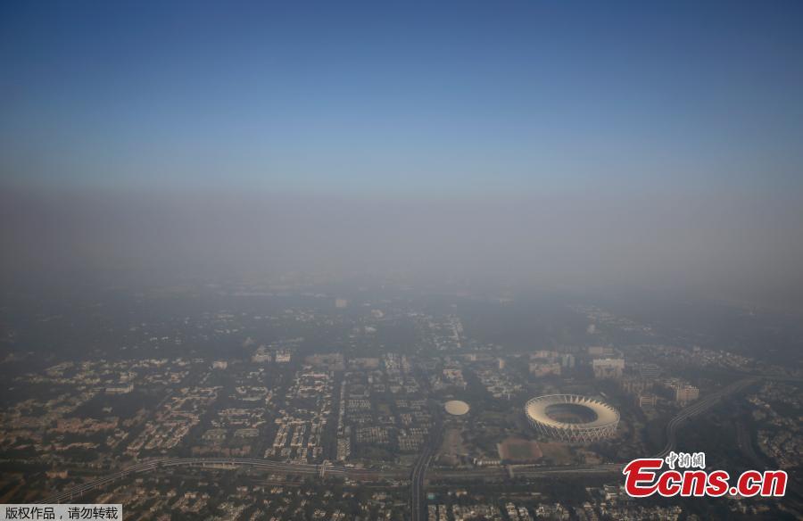<?php echo strip_tags(addslashes(Air pollution in New Delhi hit hazardous levels on November 8 after a night of free-for-all Diwali fireworks, despite Supreme Court efforts to curb partying that fuels the Indian capital's toxic smog problem.  (Photo/Agencies))) ?>