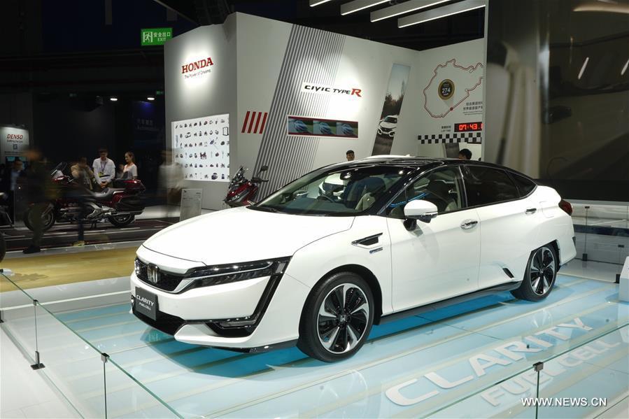 <?php echo strip_tags(addslashes(Photo taken on Nov. 7, 2018 shows a Honda Clarity Fuel Cell vehicle at the booth of Honda during the first China International Import Expo (CIIE) in Shanghai, east China. (Xinhua/Xing Guangli))) ?>