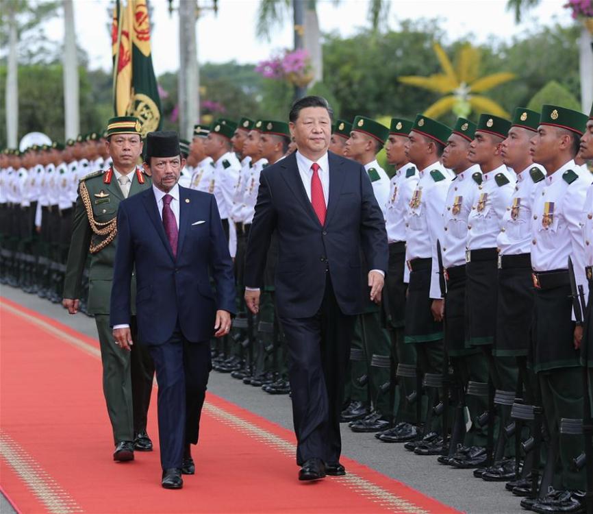 <?php echo strip_tags(addslashes(Chinese President Xi Jinping, accompanied by Brunei's Sultan Haji Hassanal Bolkiah, inspects the guard of honor in Bandar Seri Begawan, Brunei, Nov. 19, 2018. Xi attended a grand welcome ceremony held by Hassanal at Istana Nurul Iman, Brunei's royal palace, before their talks on Monday. (Xinhua/Ju Peng))) ?>