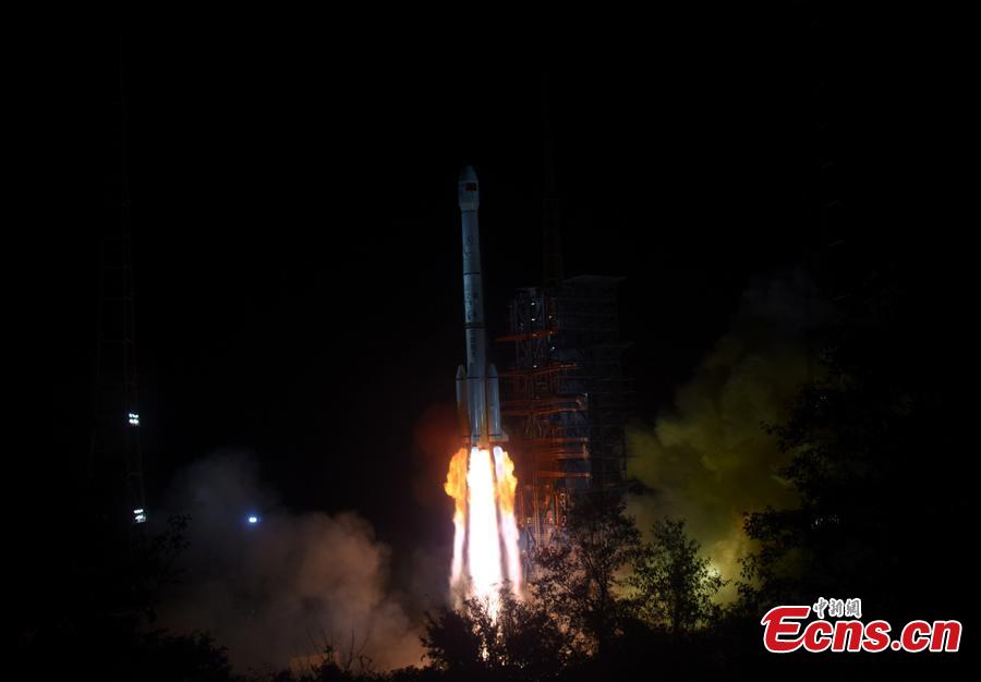 <?php echo strip_tags(addslashes(A Long March-3B rocket carrying the Chang'e-4 lunar probe blasts off from Xichang at 2:23 a.m. in the Xichang Satellite Launch Center in southwest China's Sichuan Province, Dec. 8, 2018. It opened a new chapter in China's lunar exploration. The probe is expected to make the first-ever soft landing on the far side of the moon. (Photo: China News Service/Sun Zifa))) ?>