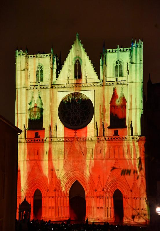 The Saint Jean Cathedral in Lyon is the major site for the light festival. The church has been decorated with amazing colors and patterns that last around eight minutes in celebration of the annual Lyon Festival of Lights on Dec. 9, 2018. (Photo/chinadaily.om.cn)