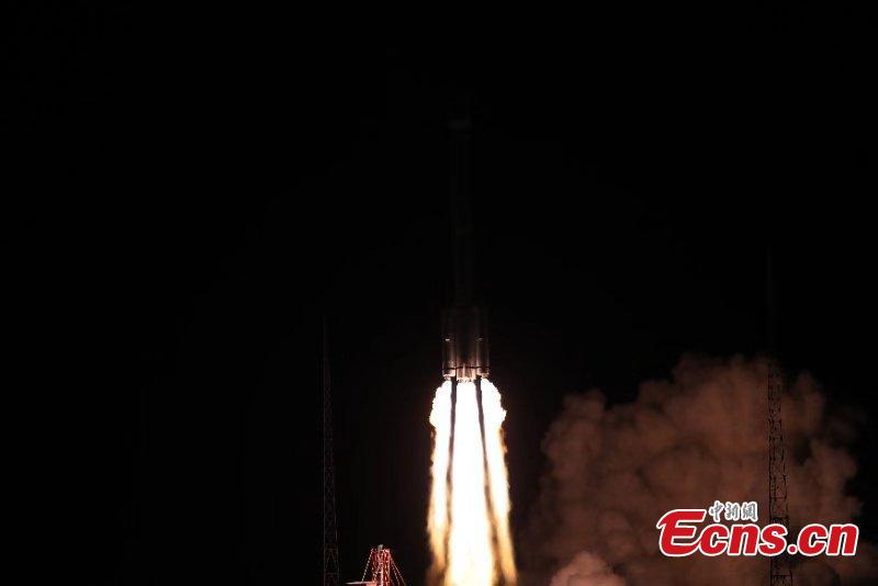 <?php echo strip_tags(addslashes(Long March-3C carrier rocket blasts off from the launch pad at the Xichang Satellite Launch Center in Xichang, southwest China's Sichuan Province, Dec. 25, 2018. China successfully launched the No. 3 telecommunication technology test satellite on Tuesday.  (Photo: China News Service/Wang Yulei))) ?>