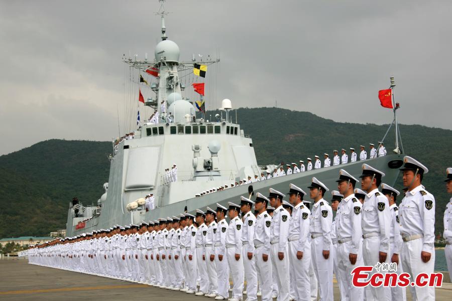 Chinese Navy sends its first fleet for escorting commercial vessels in the Gulf of Aden and the waters off Somalia, Dec. 26, 2008. (Photo: China News Service/Li Tang)