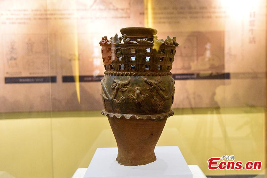 <?php echo strip_tags(addslashes(A museum of relics excavated from the Liujialing tomb in Guiyang County, Hunan Province opens to the public on Dec. 28, 2018. The tomb's tunnel and chamber were decorated with well-preserved, exquisite murals that reflected the life and burial customs long time ago. Findings in the tomb are of high historical and art values as they showed the migration of nobles from north to south after the Tang Dynasty (618-907). (Photo: China News Service/Ouyang Changhai))) ?>