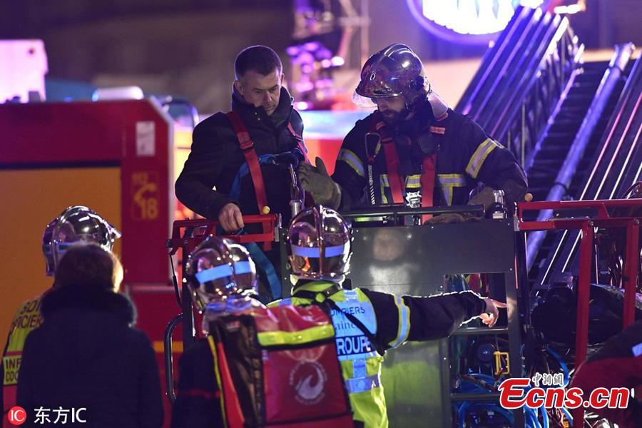 Three adults and five teenagers were trapped high in the air on a broken fairground ride in the city of Rennes, in western France, for more than eight hours from New Year’s Eve into the early hours of 2019. (Photo/IC)