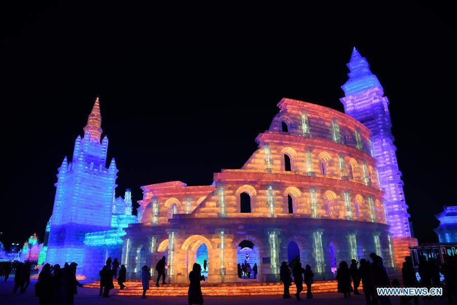 Tourists visit the Ice-Snow World in Harbin, capital of northeast China\'s Heilongjiang Province, Jan. 5, 2019. The 35th Harbin International Ice and Snow Festival kicked off here on Saturday. (Xinhua/Wang Jianwei)