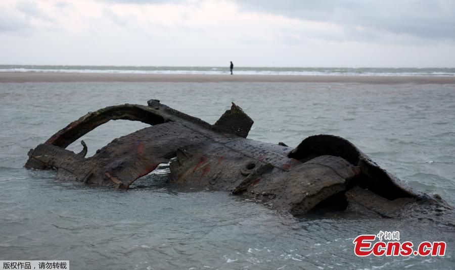 A photo shows the wreckage of a German submarine which ran aground off the coasts of the city of Wissant in July 1917 and has recently resurfaced due to sand movements on the beach of Wissant, near Calais, northern France, on Jan. 9, 2019. (Photo/Agencies)