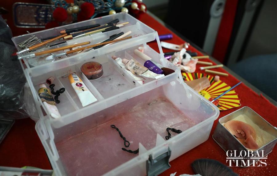 Pictured are face-painting tools in Peking Opera.  (Photos: Yang Hui/GT)