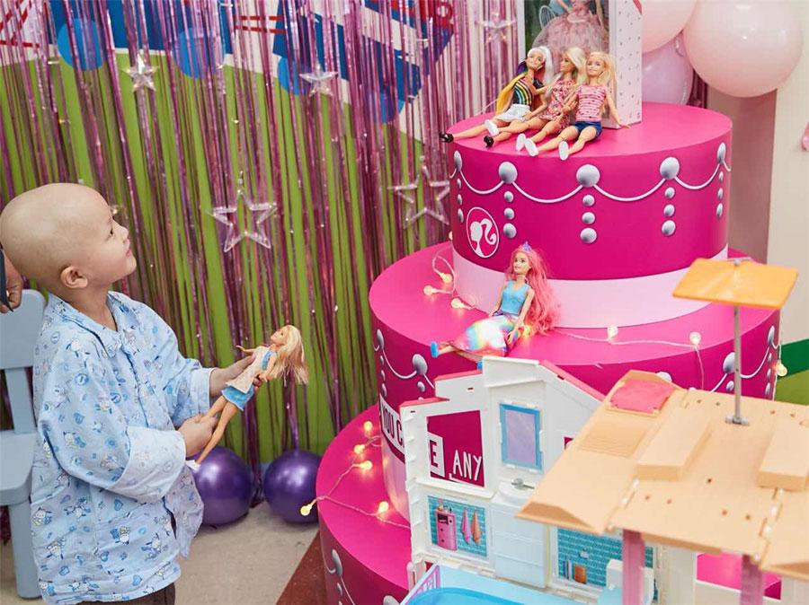 Xinyi having fun with her new friends on Jan 29. (Photo provided to chinadaily.com.cn)