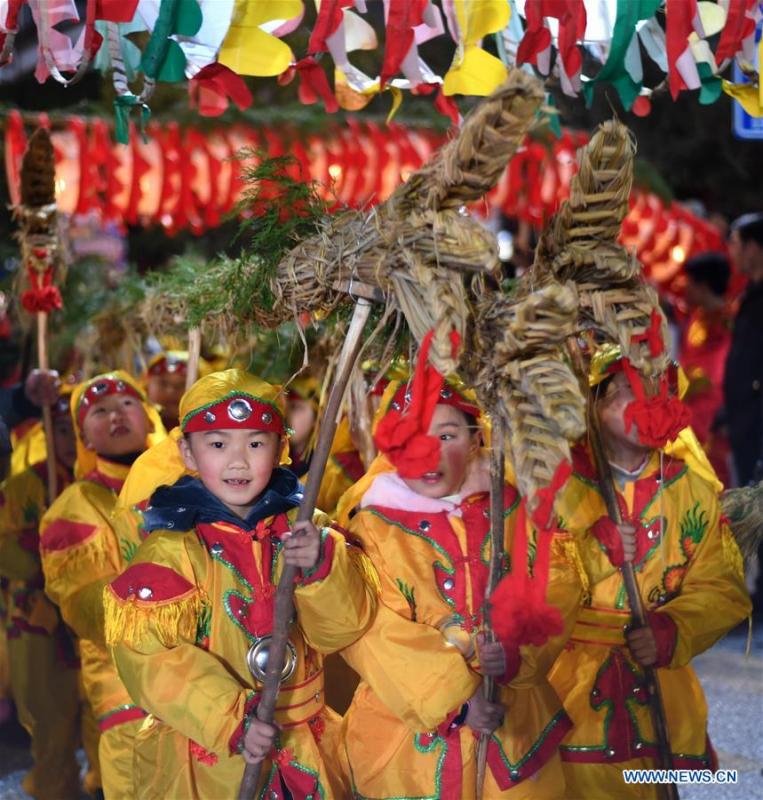 <?php echo strip_tags(addslashes(Children perform dragon dance to celebrate the upcoming Lantern Festival, which falls on Feb. 19 this year, in Shibing County, southwest China's Guizhou Province, Feb. 13, 2019. (Xinhua))) ?>