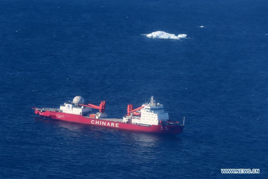 China\'s research icebreaker Xuelong is seen near the Zhongshan Station, Feb. 14, 2019. China\'s research icebreaker Xuelong, with 126 crew members aboard on the 35th Antarctic research mission, on Thursday local time left the Zhongshan Station on its way back to China. Snow Eagle 601, China\'s first fixed-wing aircraft for polar flight, on Thursday night also departed from the Antarctic after completing all assignments. (Xinhua/Liu Shiping)