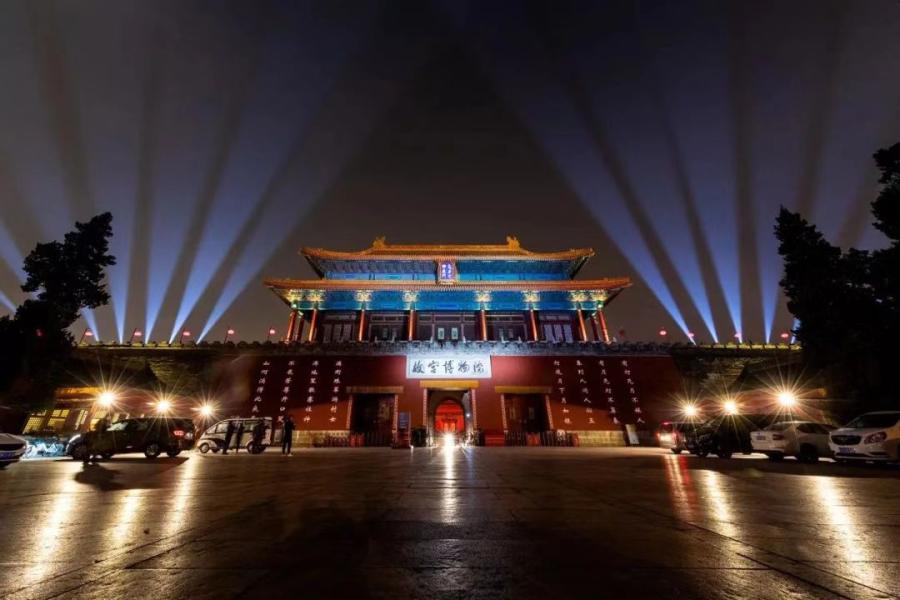 Photo taken on Feb 19, 2019 shows the night scenery in the Palace Museum, or the Forbidden City, in Beijing, capital of China. [Photo/Palace Museum]

Around 500 tour participants were able to secure online reservations on Sunday, with the free tickets snapped up in just 10 minutes.

Others included invited guests such as model workers and soldiers in appreciation for their societal contributions.

Another night tour is to take place on Wednesday night. But Shan said further evaluation is necessary to determine whether regular night visits to the compound will be offered in the future.

Nevertheless, he said some important days in the lunar calendar, like the Mid-Autumn Festival, would possibly become new occasions for nocturnal tours, and more regions other than city walls might be opened after the sun sets.