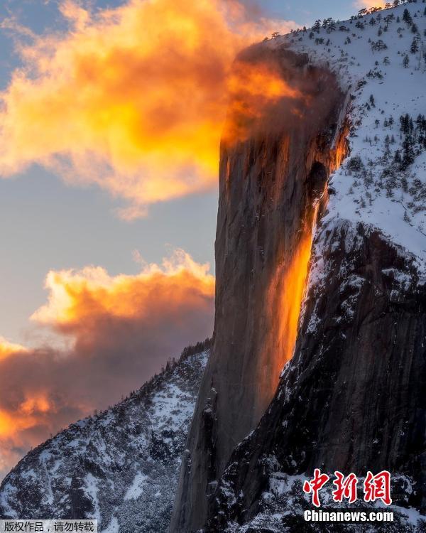 Photographers in Yosemite National Park encountered the natural phenomenon known as \