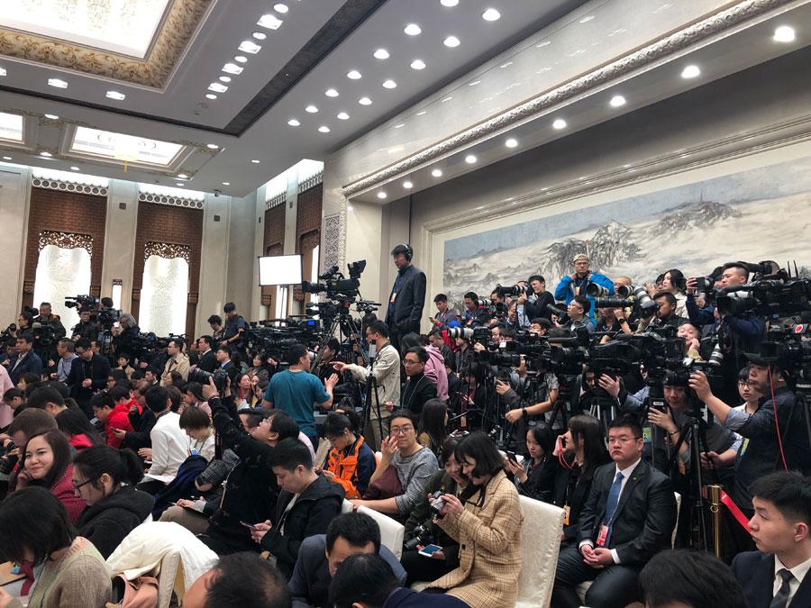 <?php echo strip_tags(addslashes(The 13th National People's Congress, the top legislature, holds a news conference in Beijing on March 4, 2019. (Photo/chinadaily.com.cn))) ?>