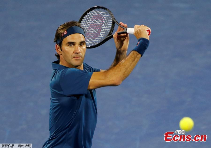 Roger Federer of Switzerland reacts during their final match at the Dubai Duty Free Tennis Championship, in Dubai, United Arab Emirates, March 2, 2019. Roger Federer claimed the 100th ATP title of his career by beating 20-year-old Greek Stefanos Tsitsipas 6-4 6-4. The 20-times Grand Slam champion became the second man in the Open Era to win 100 titles, after American Jimmy Connors who won 109. (Photo/Agencies)