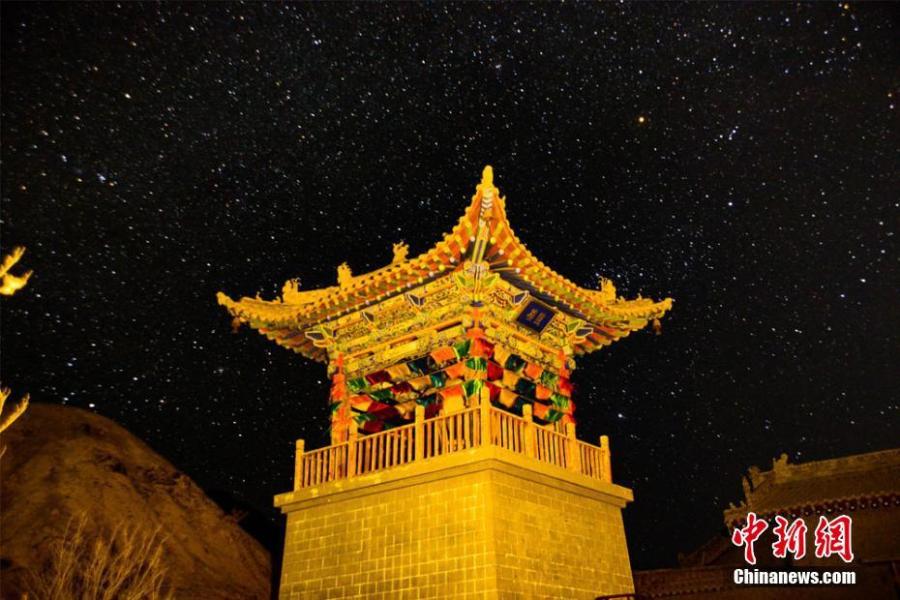 <?php echo strip_tags(addslashes(A view of the Sanwei Mountain scenic spot on a starry night in Dunhuang City, Northwest China's Gansu Province, March 3, 2019. (Photo: China News Service/Wang Binyin))) ?>