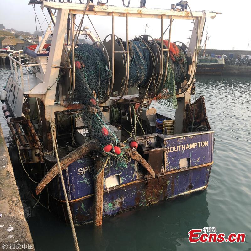 Photo taken on March 4, 2019 shows the anchor brought up in a trawler\'s fishing nets off the coast of the U.K. is reportedly from a 17th-century shipwreck. The anchor is believed to be from the Merchant Royal, which has been described as one of Britain\'s richest wrecks, carrying cargo worth around $10.5 million. (Photo/VCG)

The Merchant Royal, a vessel lost at sea during rough winds off Land\'s End in Cornwall, had been carrying over ?1.1 billion ($1.5 bn) in treasure in today\'s money.

On board at the time of its sinking was a trove 100,000 lbs of gold, 400 bars of Mexican silver and almost 500,000 \'pieces of eight\', or Spanish dollars.