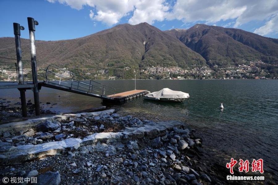 Photo taken on March 19, 2019 shows how the water level in Lake Como has declined due to climate change. Now 21 percent lower than usual, the lake popular with tourists is short about 95 million cubic meters of water.(Photo/VCG)