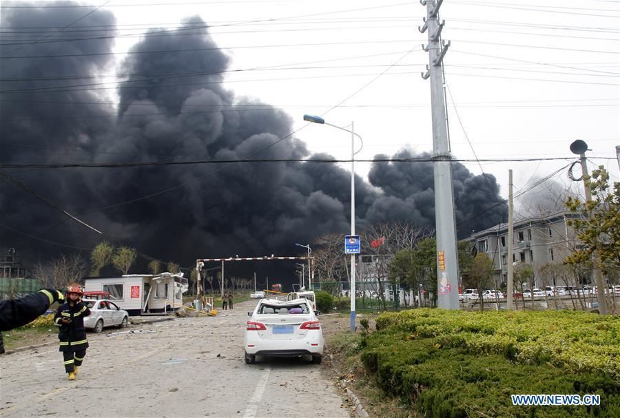 Photo taken on March 21, 2019 shows the accident site of an explosion at a factory located in a chemical industrial park in Xiangshui County of Yancheng, east China\'s Jiangsu Province. Six people are dead and 30 others seriously injured after the explosion Thursday afternoon, local authorities said. (Xinhua/Chen Feng)