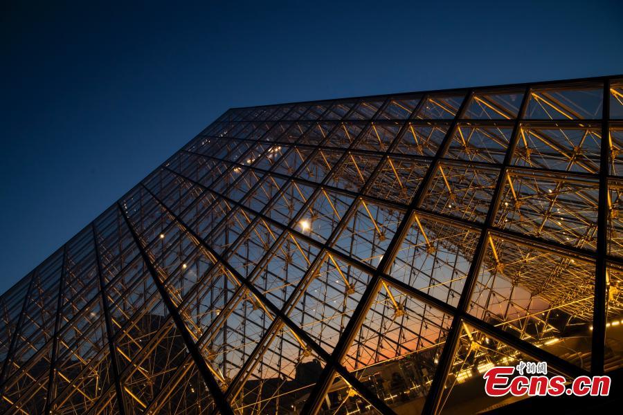 The Louvre Pyramid (Pyramide du Louvre) is seen at night on March 21, 2019, in Paris, France. The pyramid of the Louvre Museum celebrates its 30th anniversary. Designed by Chinese-American architect Leoh Ming Pei, it was inaugurated on March 30, 1989 by French President Francois Mitterrand. (Photo/Agencies)
