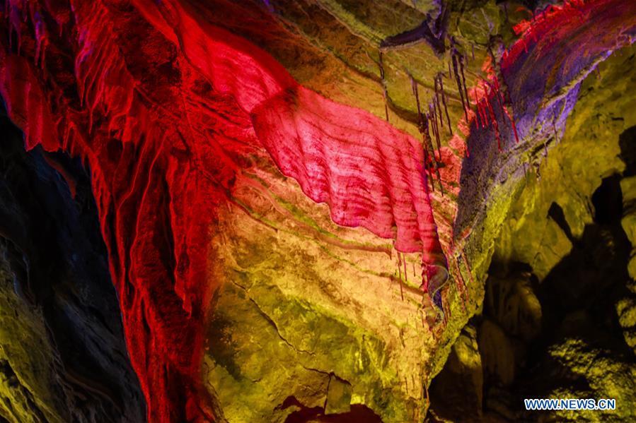 <?php echo strip_tags(addslashes(Photo taken on March 26, 2019 shows karst landscape inside the Furong Cave in Wulong District of Chongqing, southwest China. The Wulong Furong Cave was listed as a UNESCO world natural heritage site in 2007. (Xinhua/Liu Lianfen))) ?>