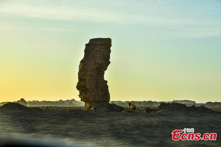 <?php echo strip_tags(addslashes(A view of the unique Yadan landforms in the Moguicheng (Monster City) scenic spot at Dunhuang City, Northwest China's Gansu Province, in April 2019. Photography lovers flock to scenic area take photos of the dry landscape eroded by wind. (Photo: China News Service/Wang Binyin))) ?>