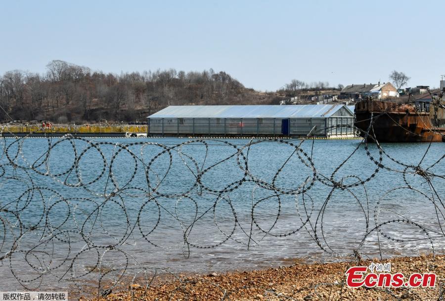Photo shows a facility where nearly 100 whales, including orcas and beluga whales, are held in cages, during a visit of scientists representing explorer and founder of the Ocean Futures Society Jean-Michel Cousteau in a bay near the Sea of Japan port of Nakhodka in Primorsky Region, Russia, April 7, 2019. (Photo/Agencies)