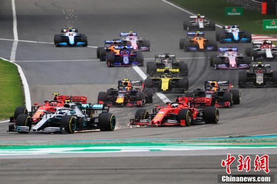 <?php echo strip_tags(addslashes(Mercedes driver Lewis Hamilton of Britain steers his car during the Chinese Formula One Grand Prix at the Shanghai International Circuit in Shanghai, China, April 14, 2019. (Photo: China News Service/Yin Liqun))) ?>
