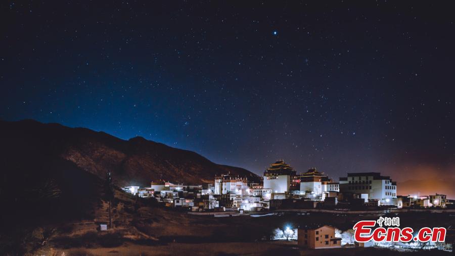 <?php echo strip_tags(addslashes(Stars in the night sky over the Ganden Sumtseling Monastery, the largest Tibetan Buddhist temple in Yunnan Province. (Photo/IC))) ?>