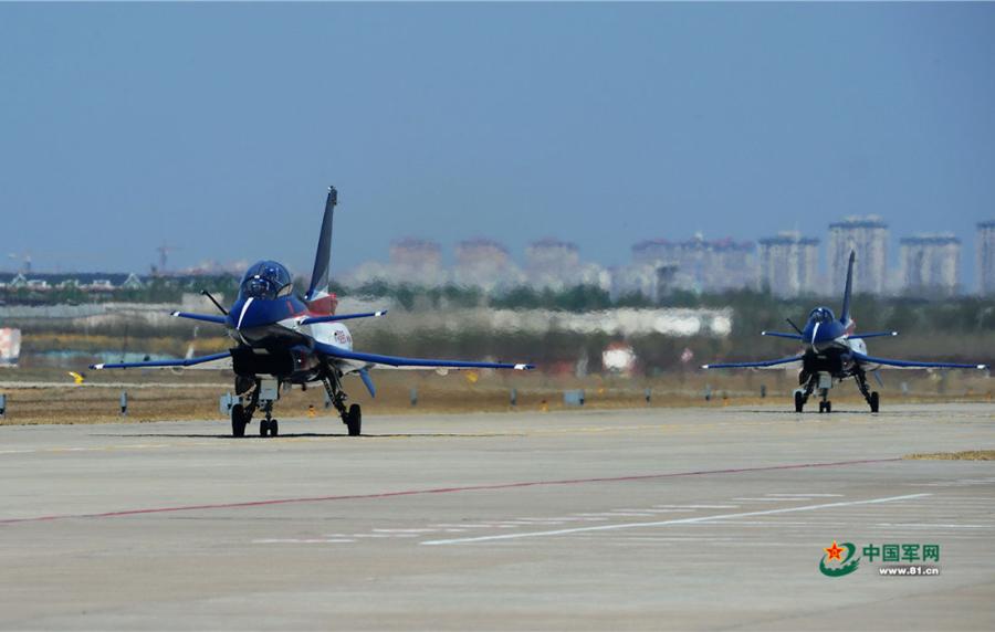 On the runway ready for takeoff on April 10, 2019. (Photo/81.cn)