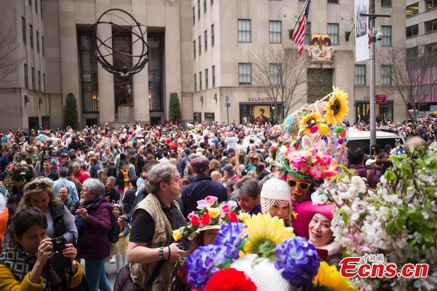 <?php echo strip_tags(addslashes(People wear Easter bonnets during the annual Easter Parade and Bonnet Festival on Fifth Avenue in New York City, New York, U.S., April 21, 2019. (Photo: China News Service/Liao Pan))) ?>