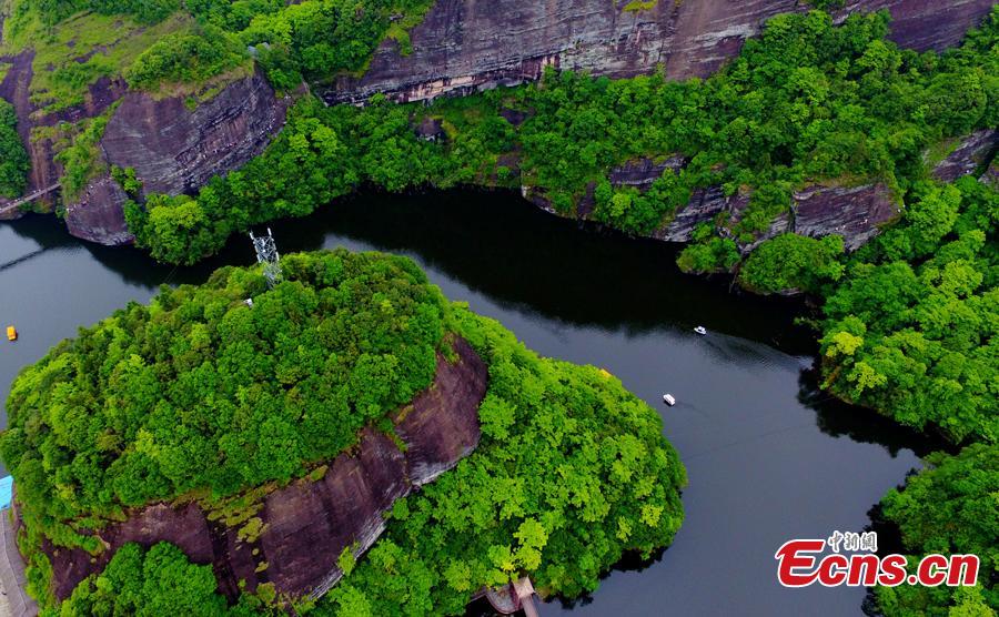 This undated aerial photo shows the beautiful landscape of the Donghuzhai Scenic Area in Xiushui County, Jiangxi Province. (Photo/Liu Zhankun)