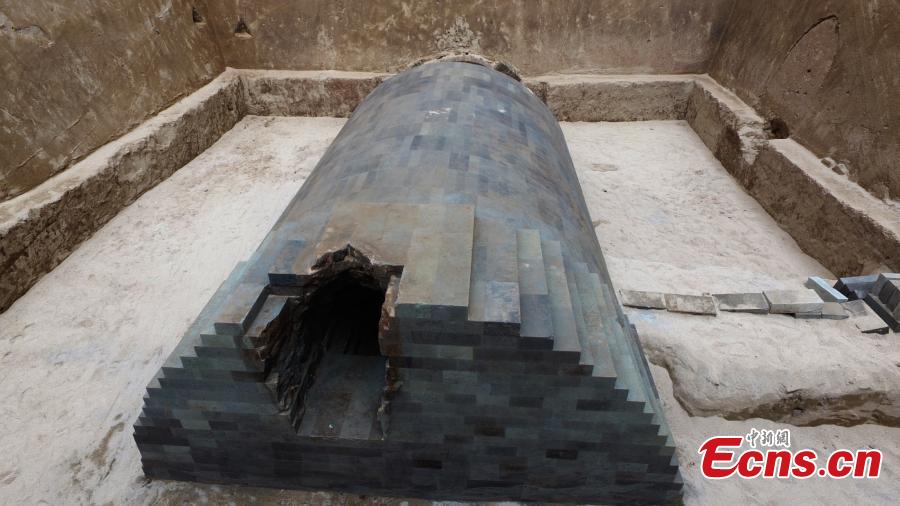 A view of a tomb from the late Han Dynasty (206 BC?220 AD) found in Xi\'an City, Northwest China\'s Shaanxi Province. Zhu Lianhua, the deputy director of the Xi\'an Cultural Relics and Archaeology Research Institute, said despite sand being filled around the tomb to protect it, raiders had struck at the site many times. (Photo provided by the Xi\'an Cultural Relics and Archaeology Research Institute)