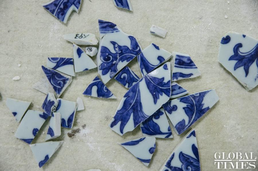 <?php echo strip_tags(addslashes(The blue and white porcelain stool, or xiudun, is being repaired from the 132 broken pieces found in Yuanmingyuan Park, and some parts of it are still missing. (Photo: Li Hao/GT)

<p>Six damaged historical relics are being repaired as Beijing's Old Summer Palace, or Yuanmingyuan Park, carries out 