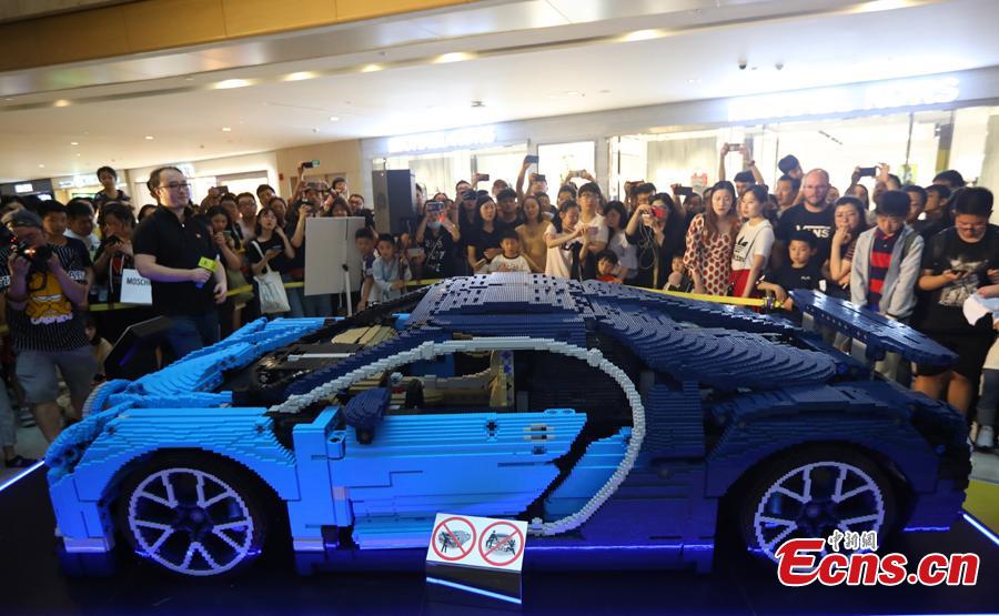 A Bugatti sports car made of 238,762 pieces of Lego blocks makes debut at Nanjing, Jiangsu Province, May 25, 2019. (Photo/China News Service)