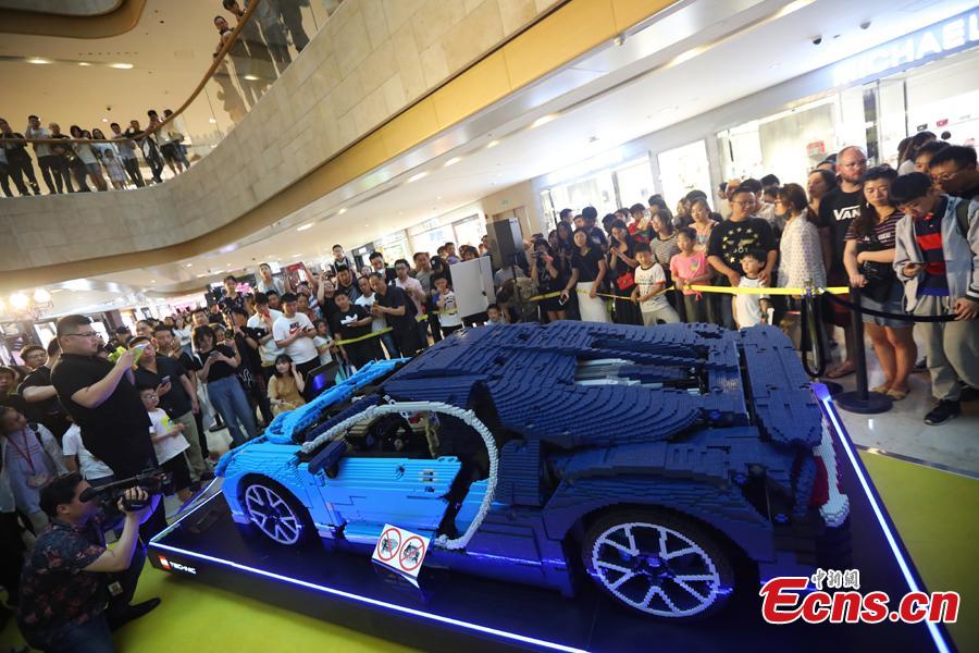 A Bugatti sports car made of 238,762 pieces of Lego blocks makes debut at Nanjing, Jiangsu Province, May 25, 2019. (Photo/China News Service)