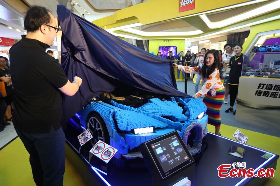 A Bugatti sports car made of 238,762 pieces of Lego blocks makes debut at Nanjing, Jiangsu Province, May 25, 2019. (Photo/China News Service)