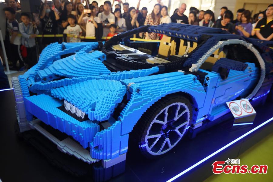 A Bugatti sports car made of 238,762 pieces of Lego blocks makes debut at Nanjing, Jiangsu Province, May 25, 2019. (Photo/China News Service)