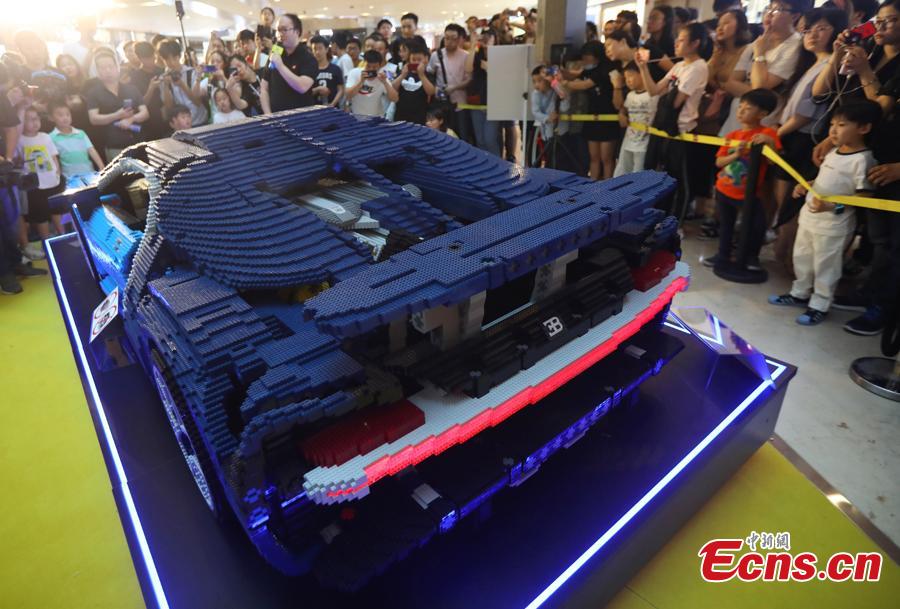 A Bugatti sports car made of 238,762 pieces of Lego blocks makes debut at Nanjing, Jiangsu Province, May 25, 2019. (Photo/China News Service)