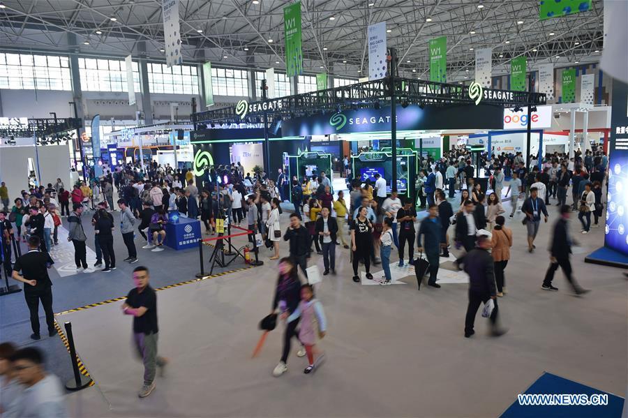 <?php echo strip_tags(addslashes(Visitors are seen during China International Big Data Industry Expo 2019 in Guiyang, southwest China's Guizhou Province, May 26, 2019. The expo on big data opened Sunday in Guizhou Province, focusing on the latest innovation of the technology and its applications. The four-day expo will be attended by 448 enterprises from 59 countries and regions, according to the organizing committee. (Xinhua/Ou Dongqu))) ?>