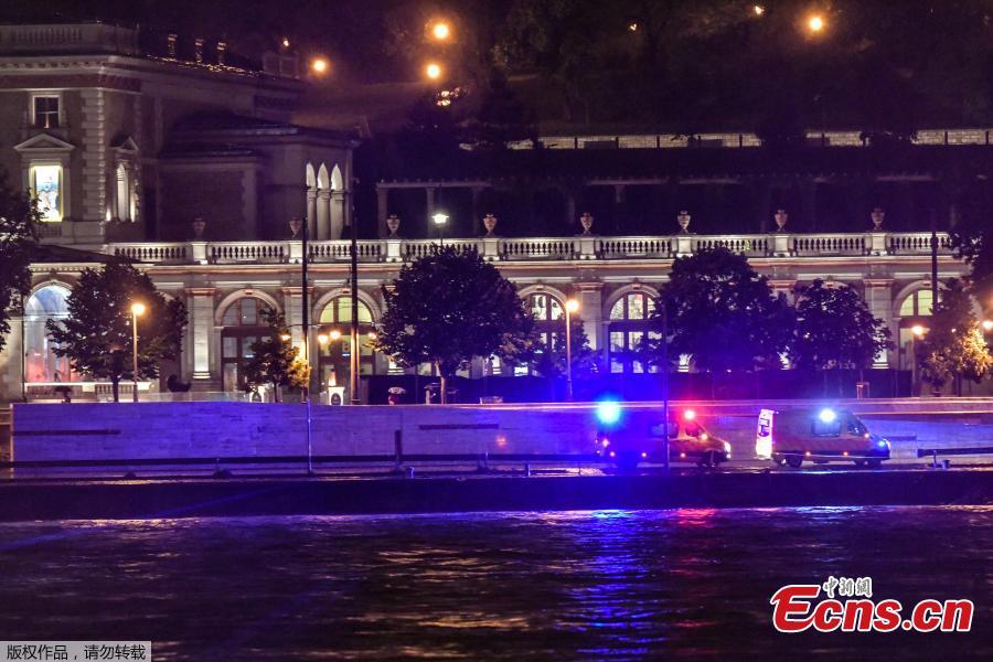 <?php echo strip_tags(addslashes(Hundreds of rescue workers try to help at the bank of Danube River at Budapest downtown, on May 29, 2019. (Photo/Agencies))) ?>