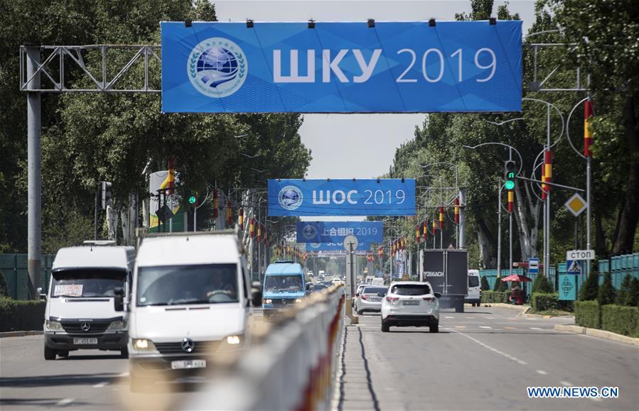 Photo taken on June 9, 2019 shows banners for Shanghai Cooperation Organization (SCO) meeting on a street in Bishkek, capital of Kyrgyzstan. (Xinhua/Fei Maohua)