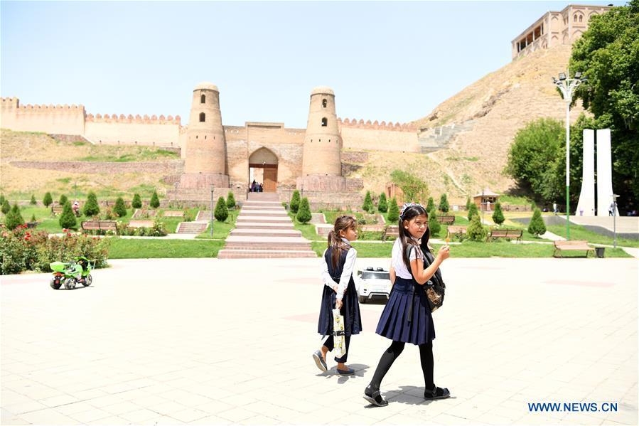 People visit Hisor Fortress in Hisor, west of Dushanbe, Tajikistan, June 12, 2019. (Xinhua/Sadat)