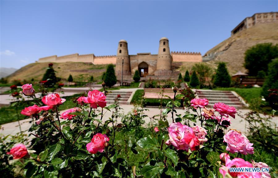 <?php echo strip_tags(addslashes(Photo taken on June 12, 2019 shows the view of Hisor Fortress in Hisor, west of Dushanbe, Tajikistan. (Xinhua/Sadat))) ?>