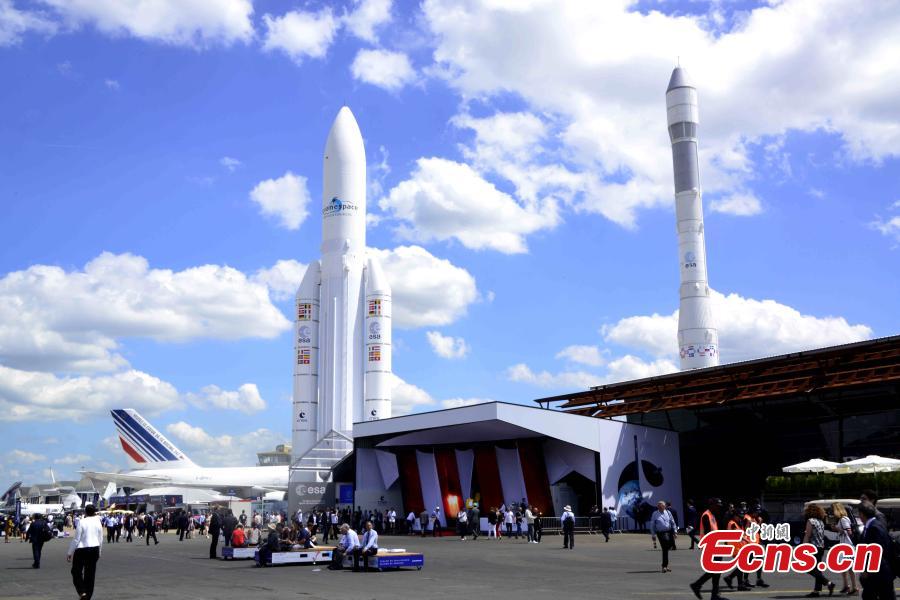<?php echo strip_tags(addslashes(The 53rd International Paris Air Show, June 17, 2019. With 2,400 exhibitors and 350,000 visitors, the air show, held at the Le Bourget airfield in Paris, is the world's largest aerospace event. (Photo: China News Service/Li Yang))) ?>