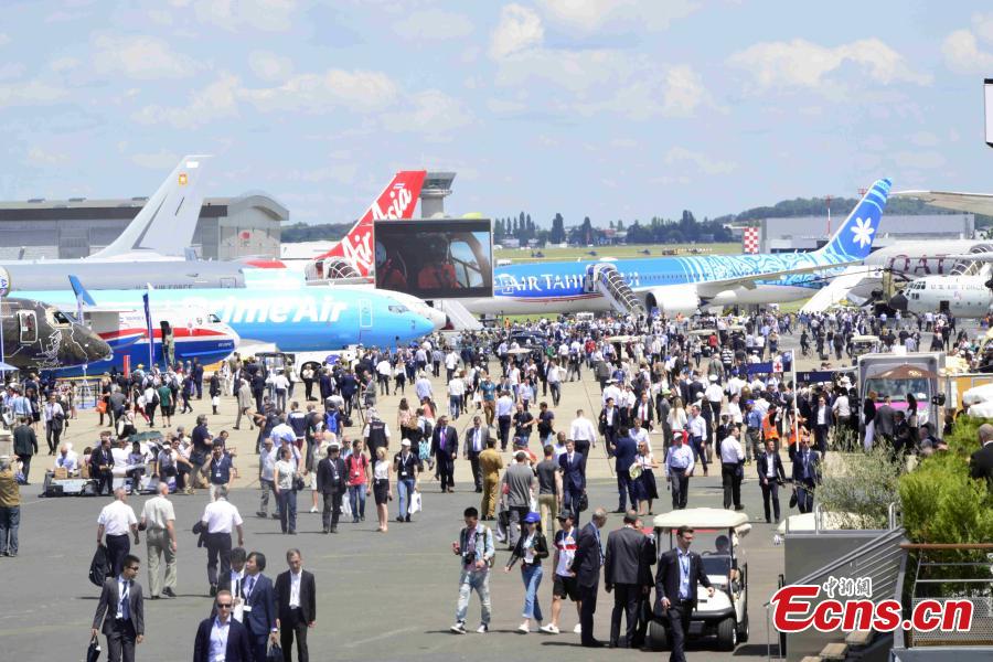 <?php echo strip_tags(addslashes(The 53rd International Paris Air Show, June 17, 2019. With 2,400 exhibitors and 350,000 visitors, the air show, held at the Le Bourget airfield in Paris, is the world's largest aerospace event. (Photo: China News Service/Li Yang))) ?>
