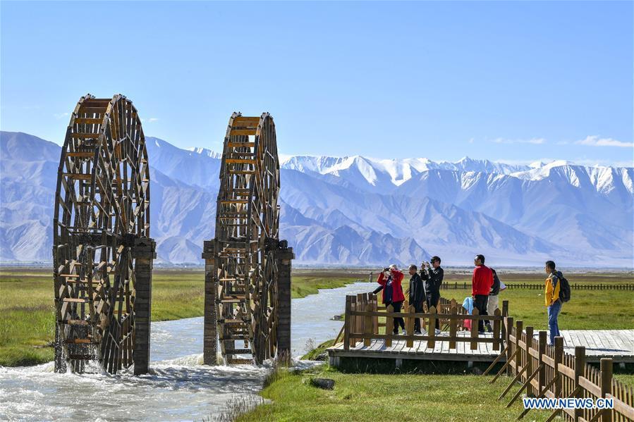 Xinjiang's Tajik receives 554,100 visits in H1