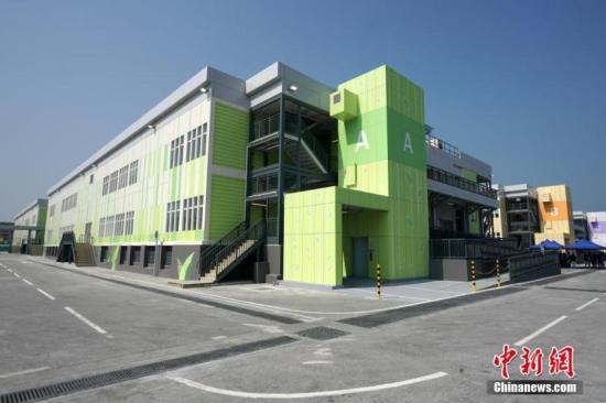 収容病棟('13香港/仏/日) Temporary hospital on Hong Kong's Lantau Island to open on Feb. 26