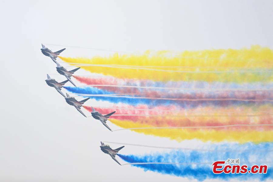 China Air Force Bayi Aerobatic Team Performs At 14th Airshow China